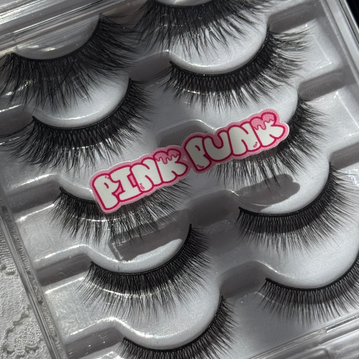 False eyelashes